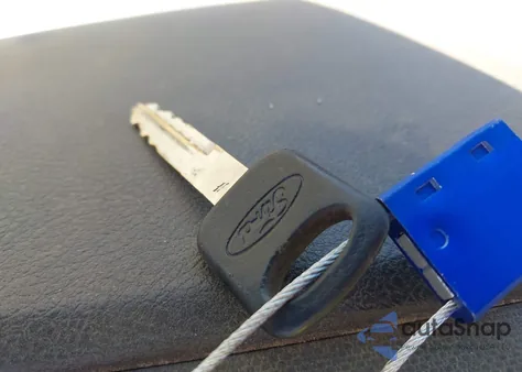 2010 Ford E-350 Super Duty Xl/Xlt из США, поврежденный, VIN 1FBNE3BL7ADA83764